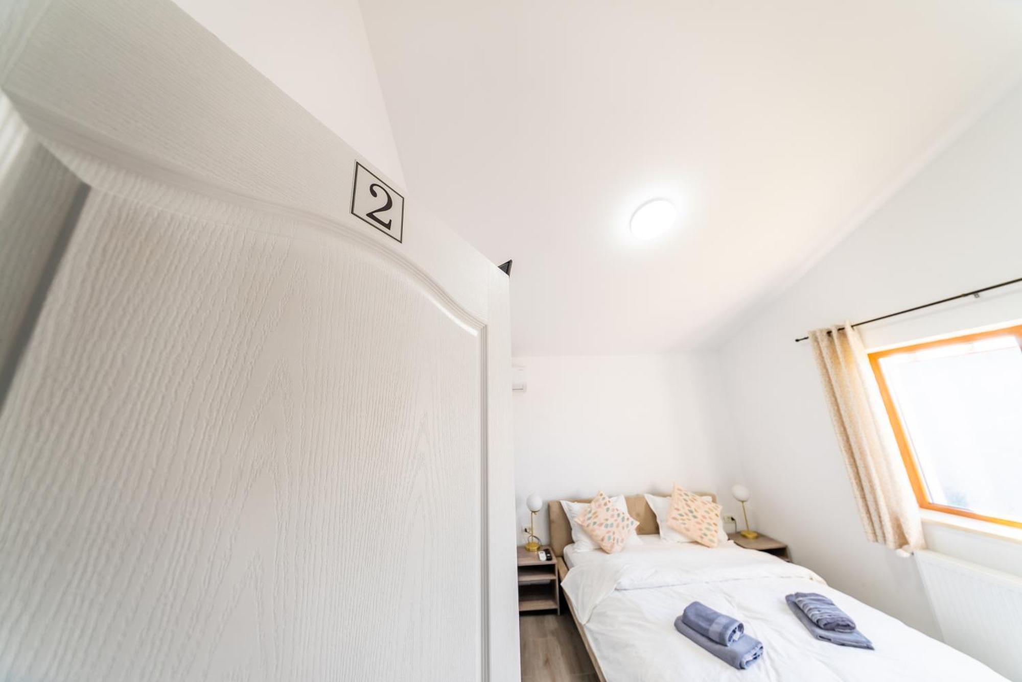 Apartmán La Casa Blanca Vladimirescu Exteriér fotografie